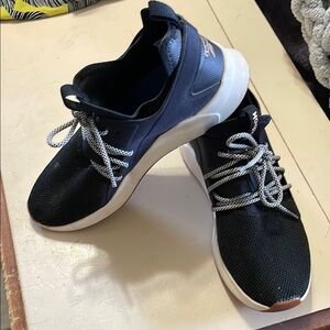 Reebok Womens Black Athletic Shoes